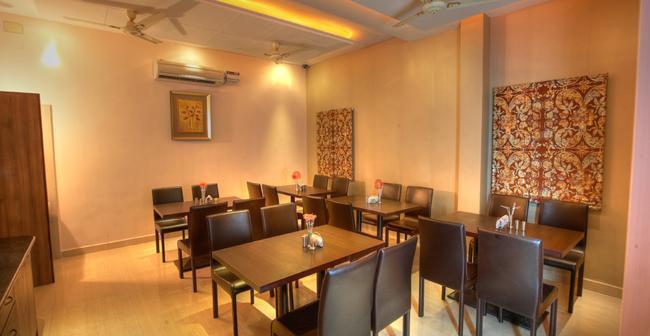 Akshay Inn Madras Buitenkant foto